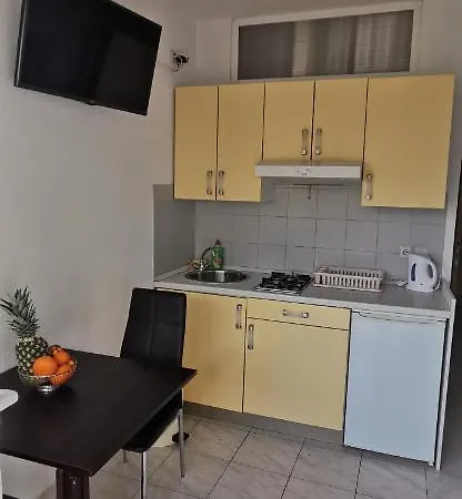 Apartments Lorenco Brela Exterior photo